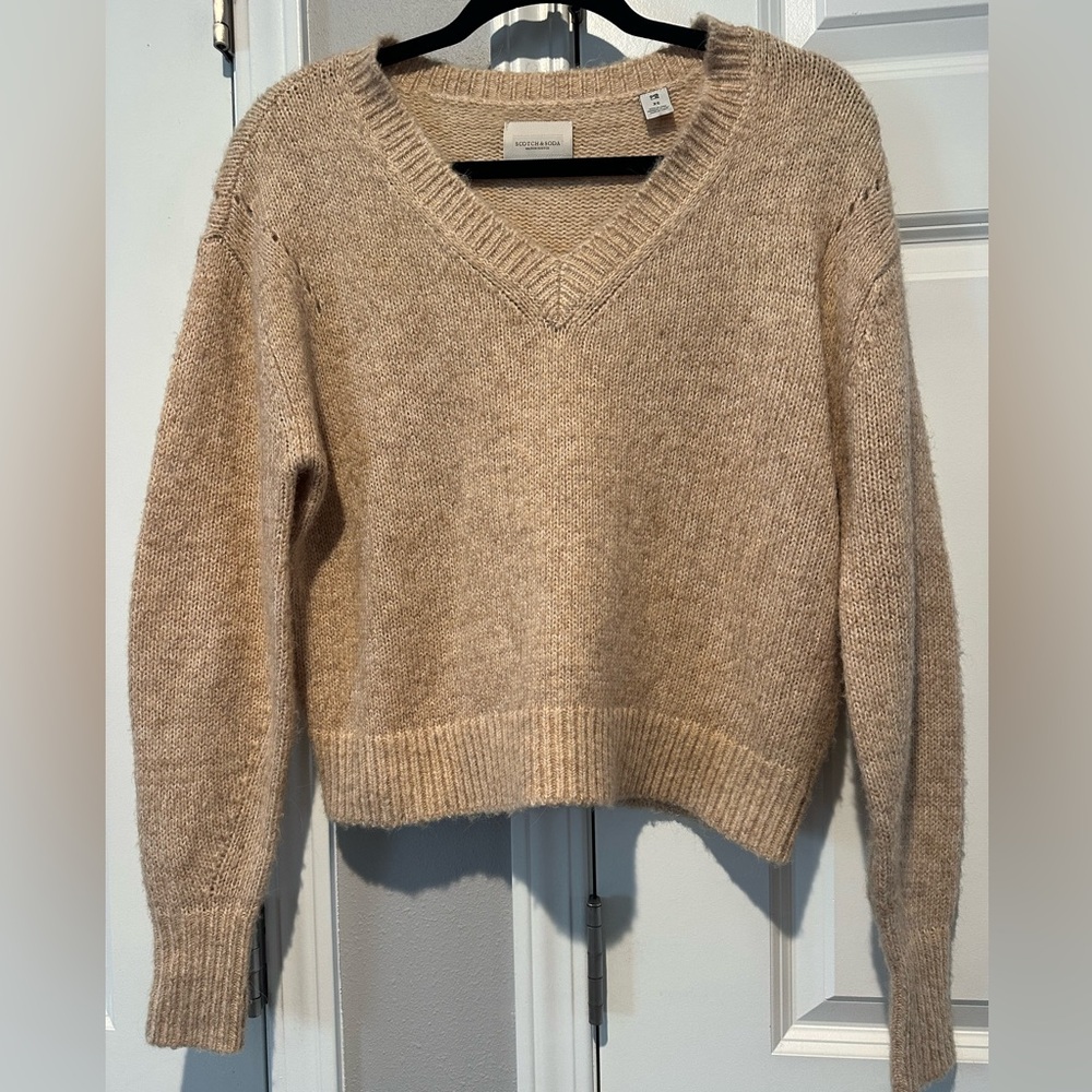 Scotch and Soda v neck sweater. Size XS.